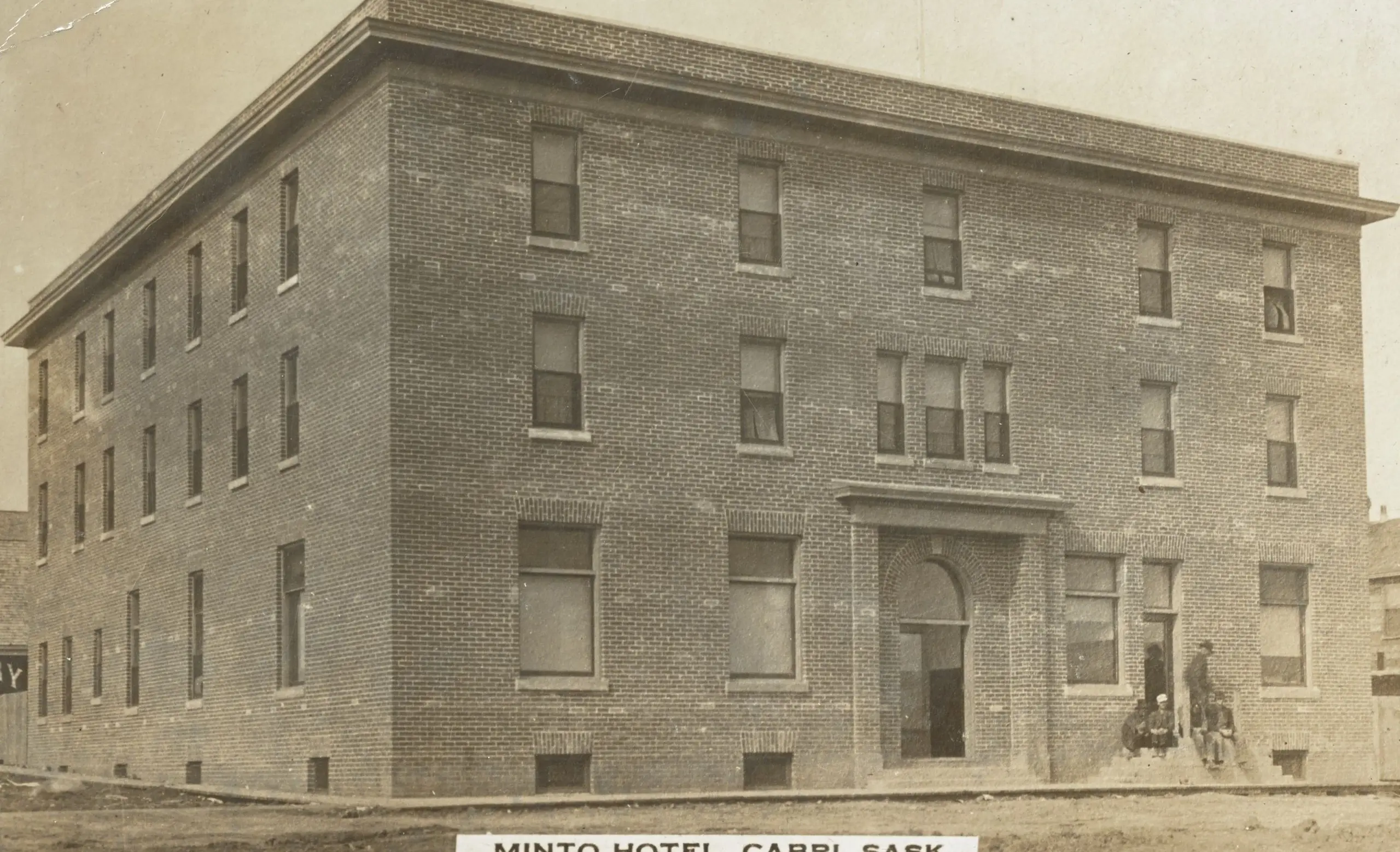 Minto Hotel, Cabri